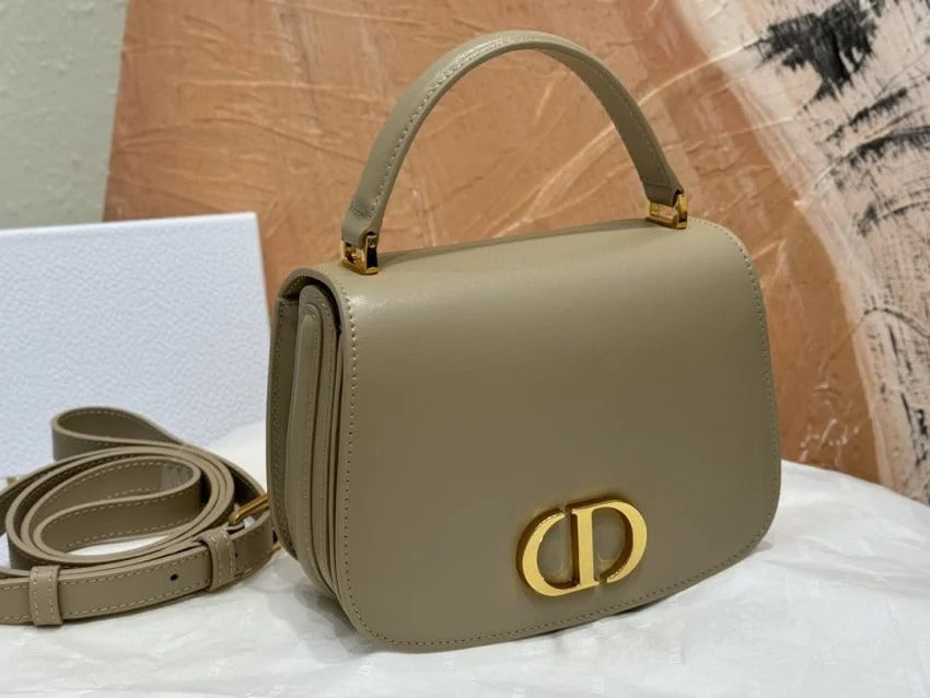 Bolso Dior 30 Montaigne Avenue con asa superior, color marrón